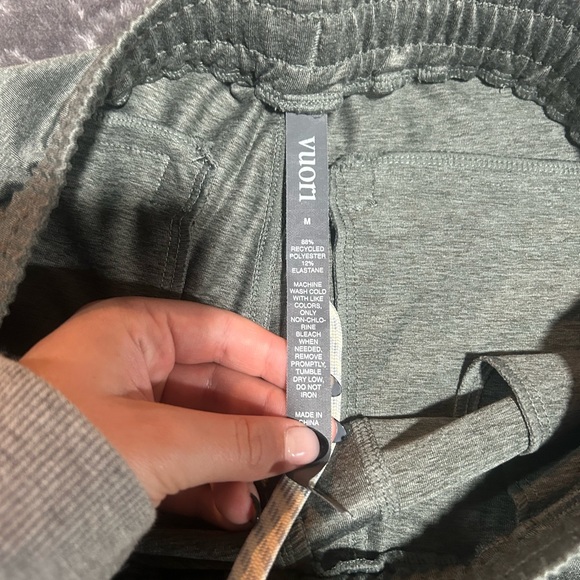 VUORI Men’s Sunday Performance Jogger In Color Dusty Pine Heather Size M - Picture 5 of 6